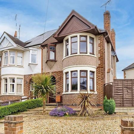Low Rate - Coventry For 3 Bedroom House With Garden, Free Netflix And Unlimited Wi-Fi - Driveway Parking - Agc Buitenkant foto
